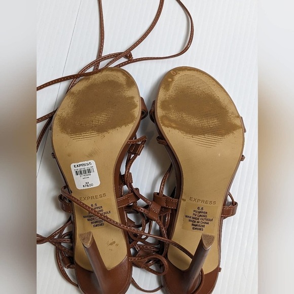 Express Sandals size 6.5 strap‎ - Picture 6 of 8